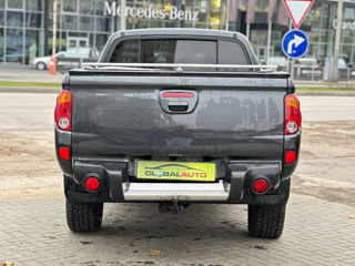 Mitsubishi L200 foto 5