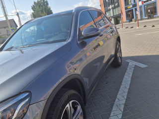 Mercedes GLC foto 3