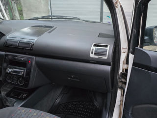 Volkswagen Sharan foto 10