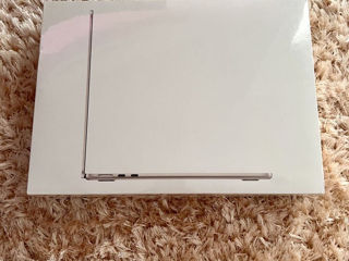 Apple MacBook Air 13" M3 8/256GB Starlight