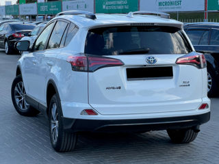 Toyota Rav 4 foto 3