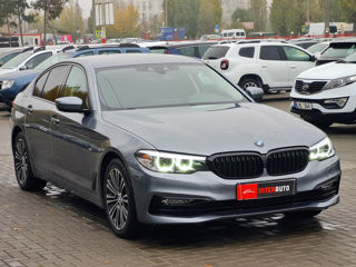 BMW 5 Series foto 4