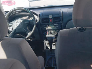 Nissan Almera foto 3