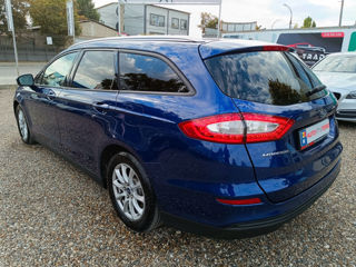 Ford Mondeo foto 4