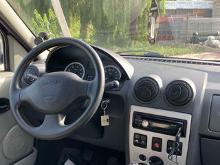 Dacia Logan foto 8