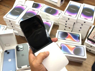 Apple iPhone 15 Pro Max 256 GB - Nou-nouț, deblocat și gata de utilizare!