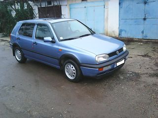 Volkswagen Golf foto 1