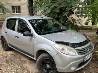 Dacia Sandero foto 2