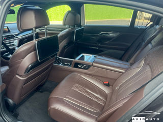 BMW 7 Series foto 8