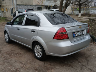 Chevrolet Aveo foto 3