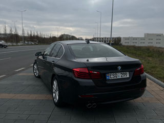 BMW 5 Series foto 2