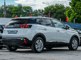 Peugeot 3008 foto 2