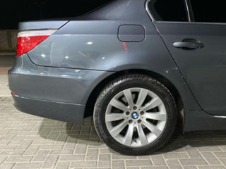 BMW 5 Series foto 4