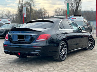 Mercedes E-Class foto 4