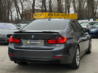 BMW 3 Series foto 4