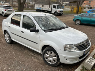 Dacia Logan foto 2