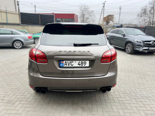 Porsche Cayenne foto 4