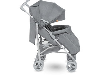 Cărucior ușor și compact pentru copii