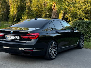 BMW 7 Series foto 4