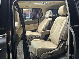 KIA Carnival фото 12