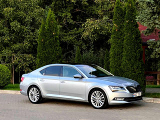 Skoda Superb foto 9