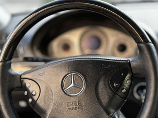 Mercedes E-Class foto 8