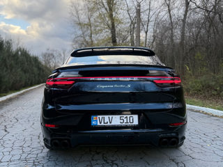 Porsche Cayenne Coupe foto 4