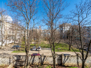 Se vinde casă pe str. Onisifor Ghibu, Buiucani, Chișinău foto 3