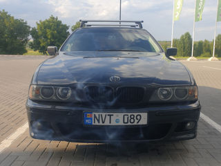 BMW 5 Series foto 3