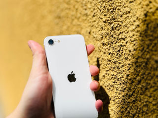 iPhone SE 2020 64 GB reducere de până la -10%! Garanție 12 luni!