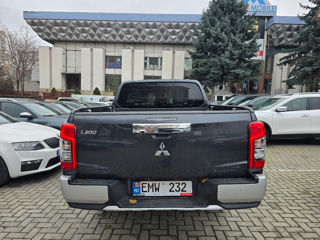 Mitsubishi L200 foto 4