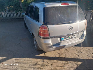 Opel Zafira foto 4