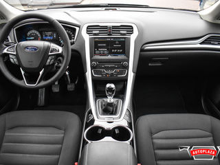 Ford Mondeo foto 7