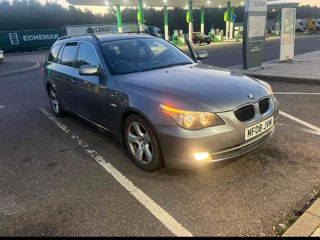 BMW 5 Series foto 3