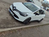 Renault Clio foto 8