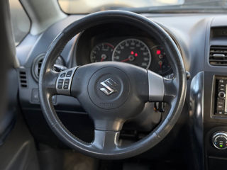 Suzuki SX4 foto 12