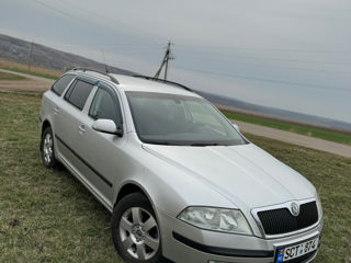 Skoda Octavia foto 3