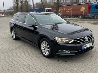 Volkswagen Passat foto 4