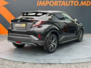 Toyota C-HR фото 7