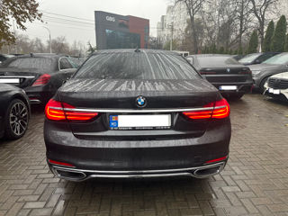 BMW 7 Series foto 5