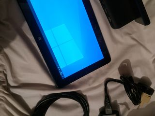 Продам планшет-ноутбук  Dell Venue 11 Pro 5130 10.8" 1.46GHz 2GB 64GB SSD  Есть фронтальная и задняя foto 2