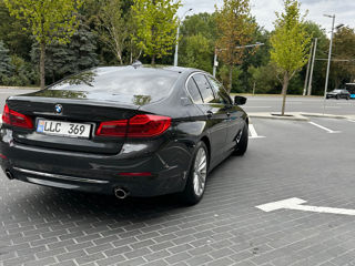 BMW 5 Series foto 7