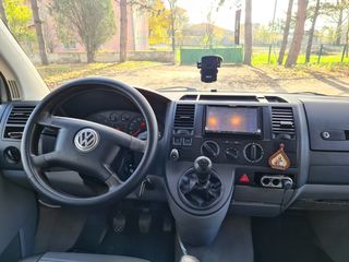Volkswagen T5 foto 8