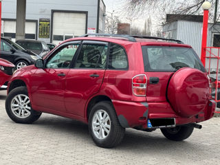 Toyota Rav 4 foto 4