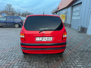 Opel Zafira foto 3