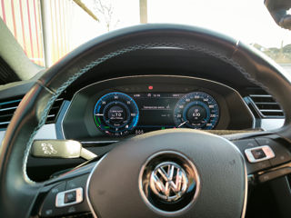 Volkswagen Passat foto 9