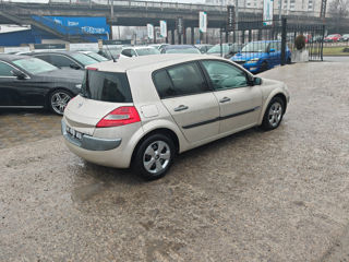 Renault Megane foto 6