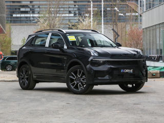 Lynk & Co 01 foto 1