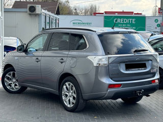 Mitsubishi Outlander foto 4