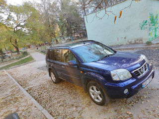 Nissan X-Trail foto 3